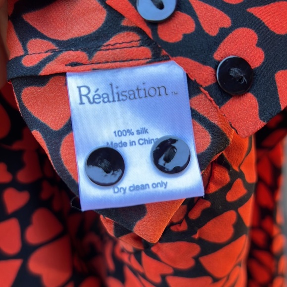 Realisation par red silk heart blouse - their first collection, size small - Picture 8 of 8